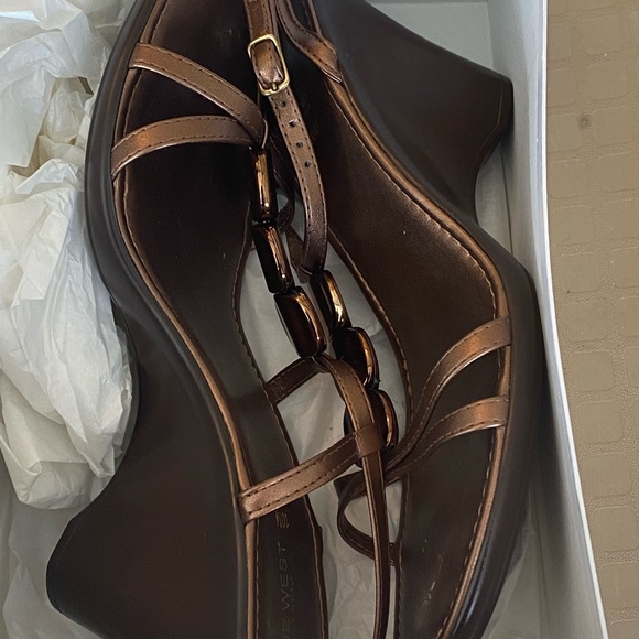 Wedges - Picture 2 of 2